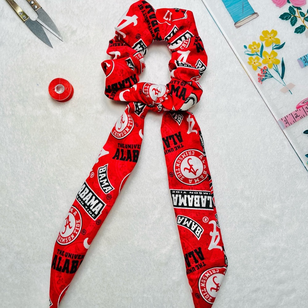 Alabama Scrunchie with Tail